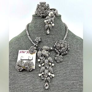 Betsey Johnson ‘Pretty Punk Pearl’ Statement Floral/Pearl Jewelry Set HTF, Rare!